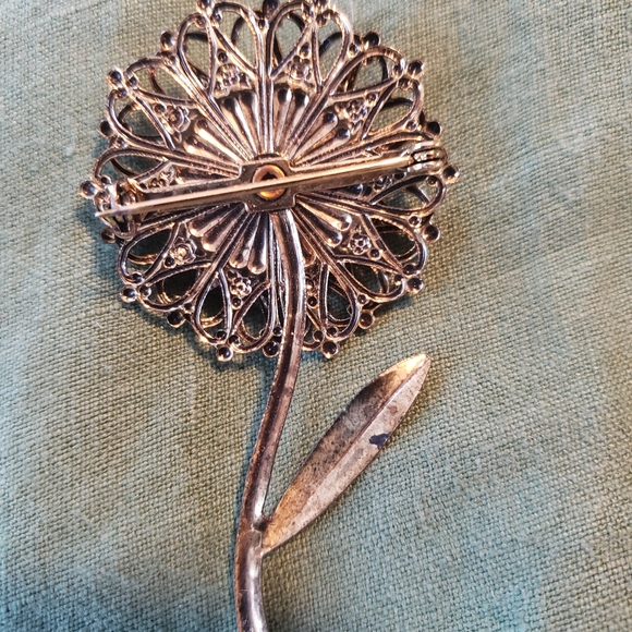 Vintage Flower Brooch Pin - Picture 2 of 2